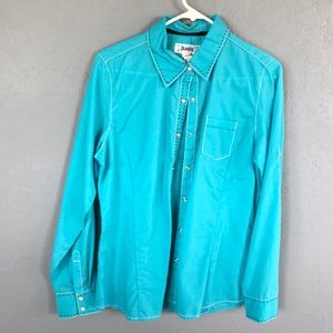 Adiktd button up - Large